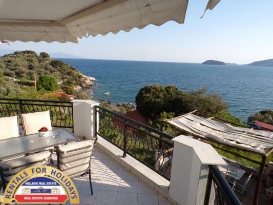 Hellenic Estate Suites Palaiontsiflikion Bagian luar foto